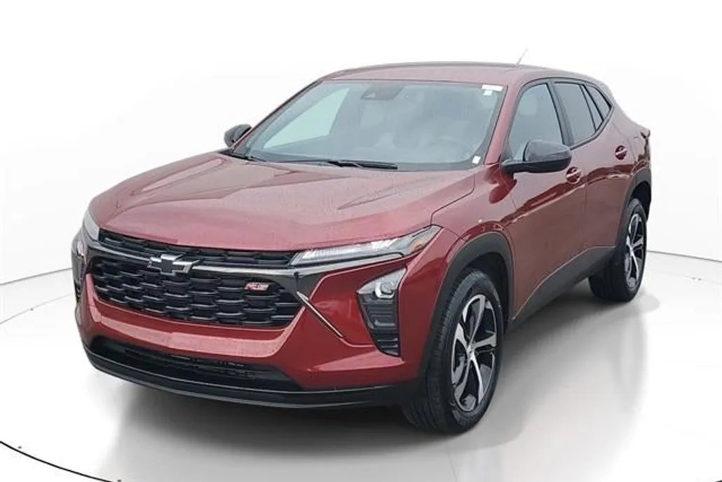 2024 Chevrolet Trax photo 1
