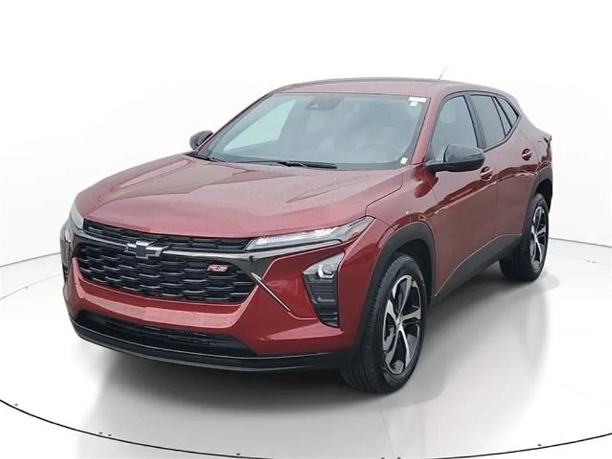 2024 Chevrolet Trax photo 1