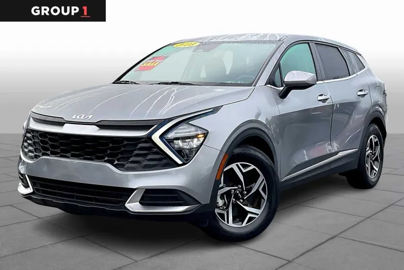 2023 Kia Sportage LX photo 1
