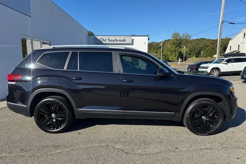 2019 Volkswagen Atlas SEL photo 1