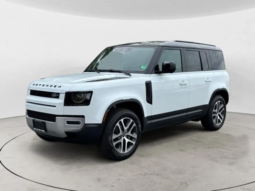 2025 Land Rover Defender 110 S photo 1