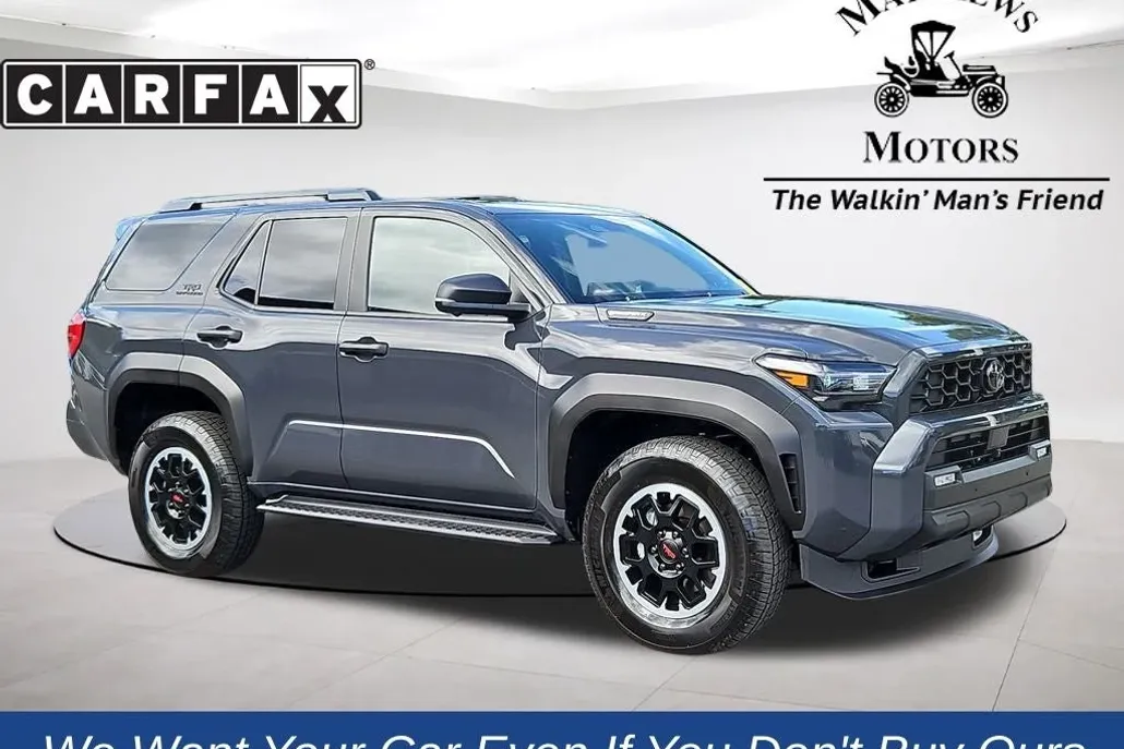 2025 Toyota 4Runner TRD Off-Road Premium photo 1
