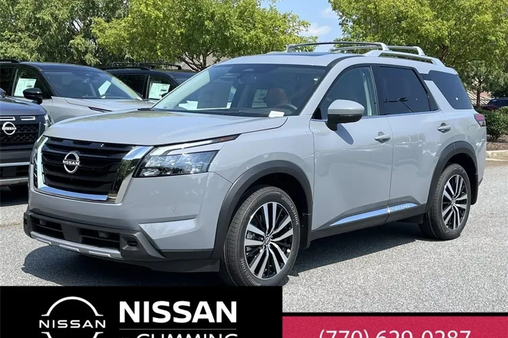 2025 Nissan Pathfinder Platinum photo 1