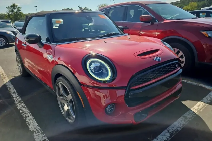 2021 Mini Cooper S Iconic photo 1