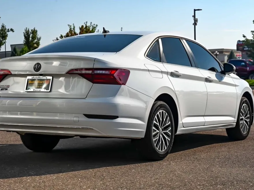 2021 Volkswagen Jetta 1.4T photo 2