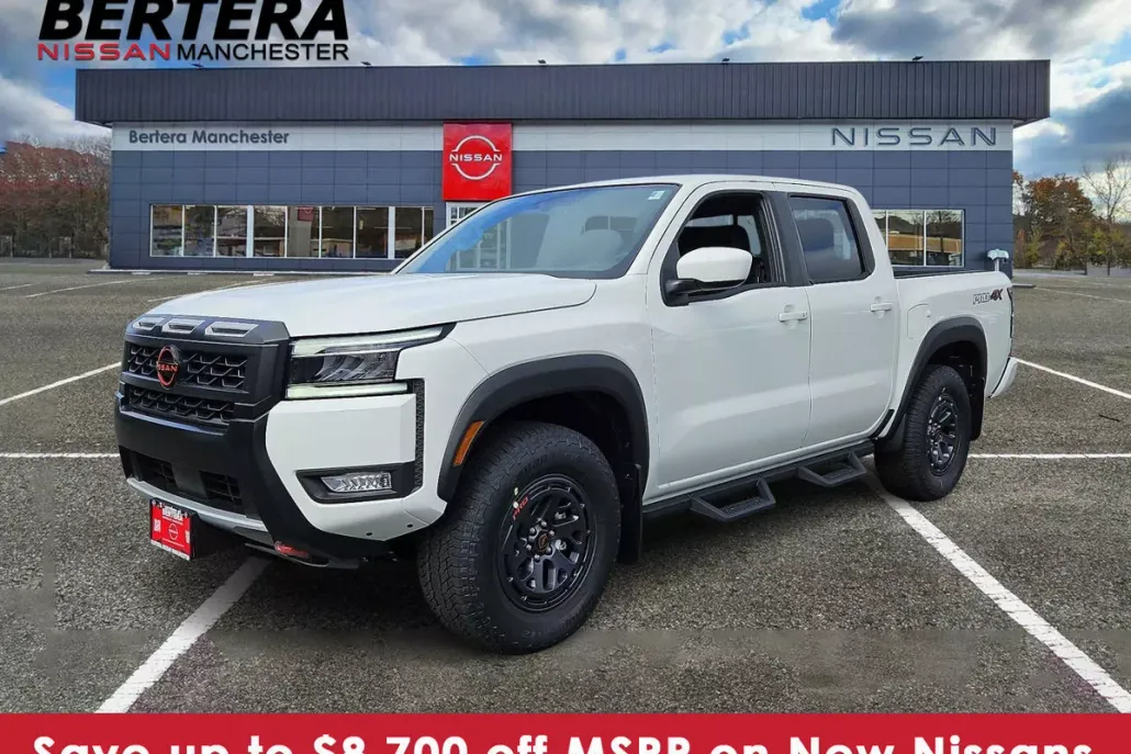 2025 Nissan Frontier PRO-4X photo 1
