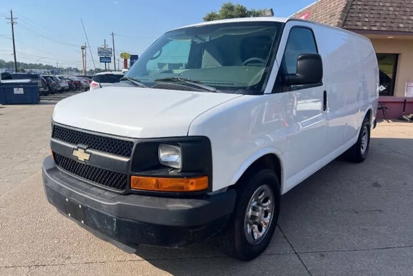 2012 Chevrolet Express 1500 Cargo photo 1