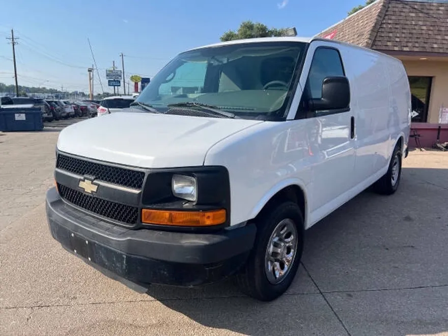 2012 Chevrolet Express 1500 Cargo photo 1