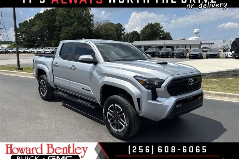 2024 Toyota Tacoma TRD Sport 4x4 photo 1