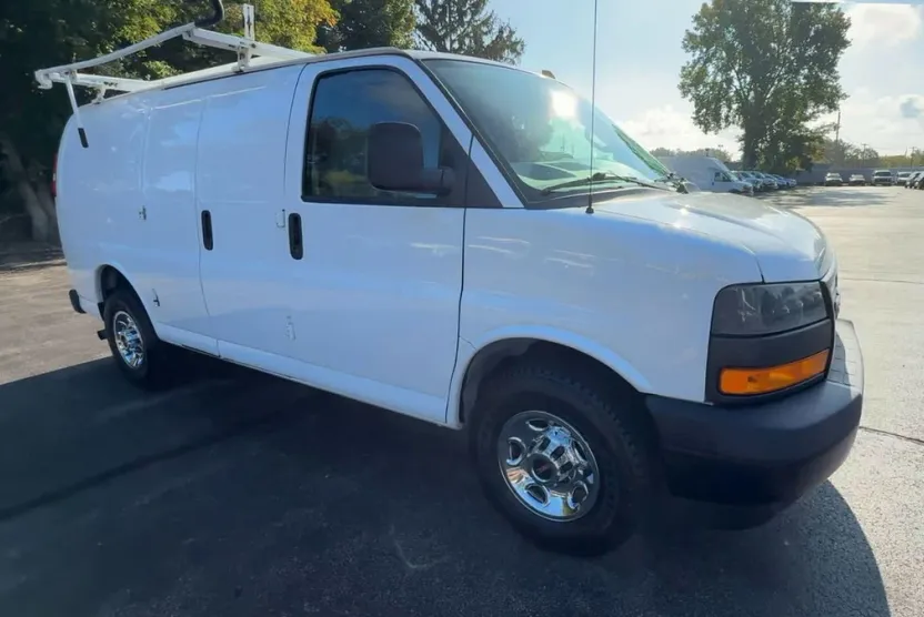 2020 Gmc Savana 2500 Cargo photo 1
