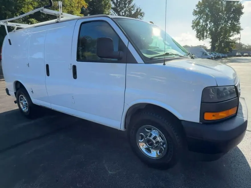 2020 Gmc Savana 2500 Cargo photo 1