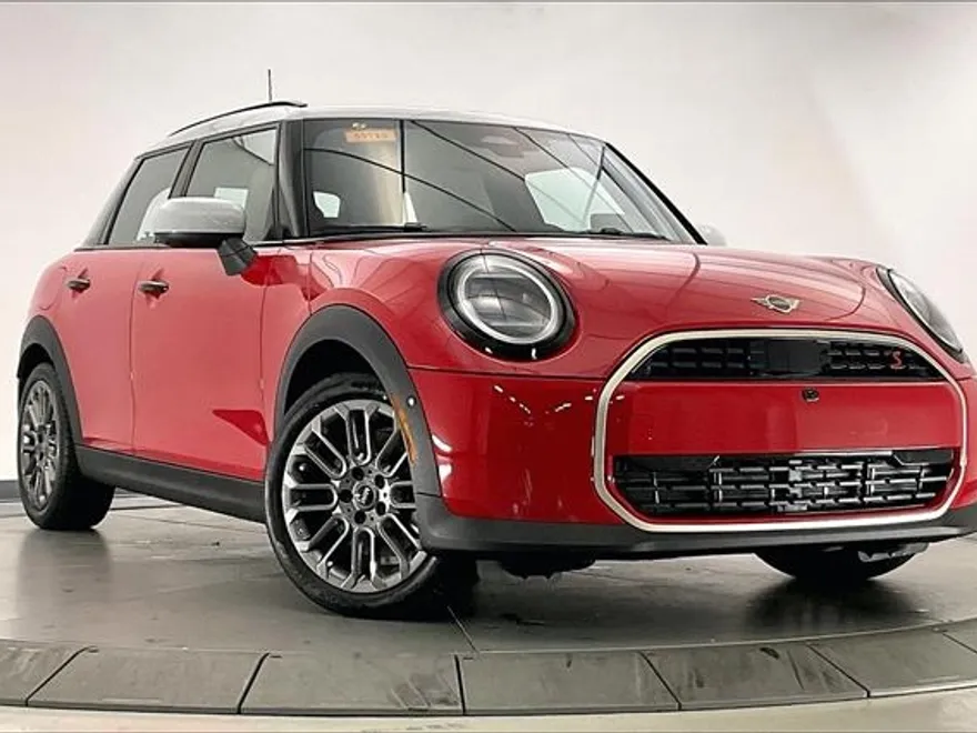 2025 Mini Cooper S Hardtop 4 Door Iconic photo 1