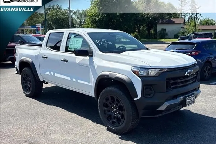 2026 Chevrolet Colorado Trail Boss photo 1