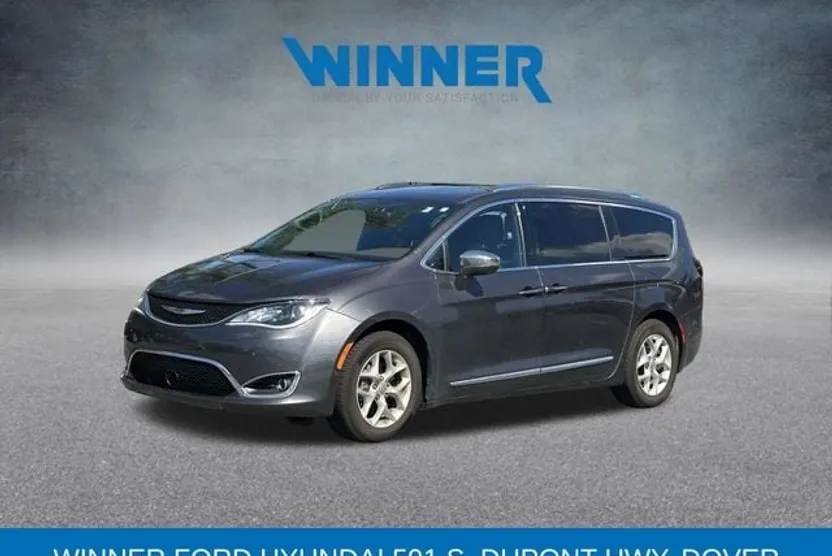 2020 Chrysler Pacifica Limited photo 1