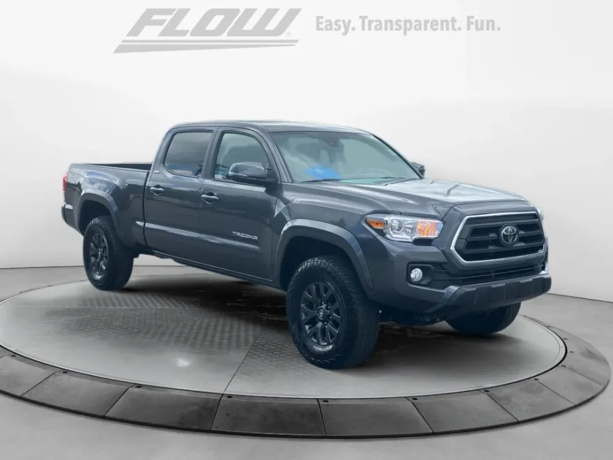 2022 Toyota Tacoma SR5 V6 photo 1