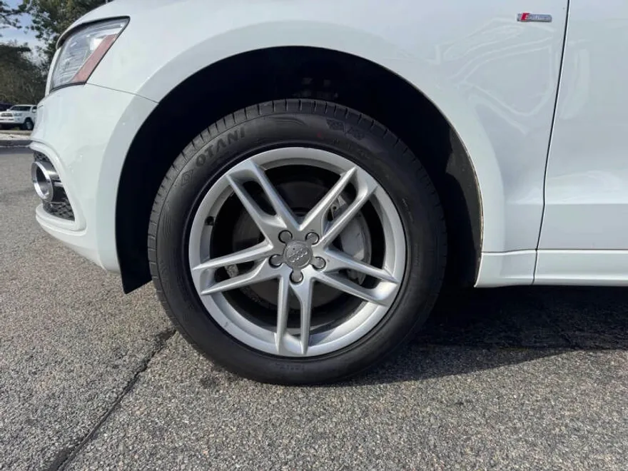 2017 Audi Q5 3.0T Premium Plus photo 1
