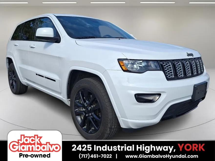 2022 Jeep Cherokee Laredo photo 1