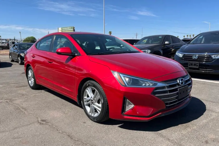 2020 Hyundai Elantra Value Edition photo 1