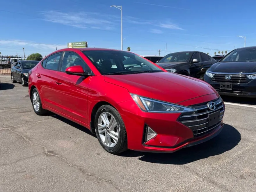 2020 Hyundai Elantra Value Edition photo 1