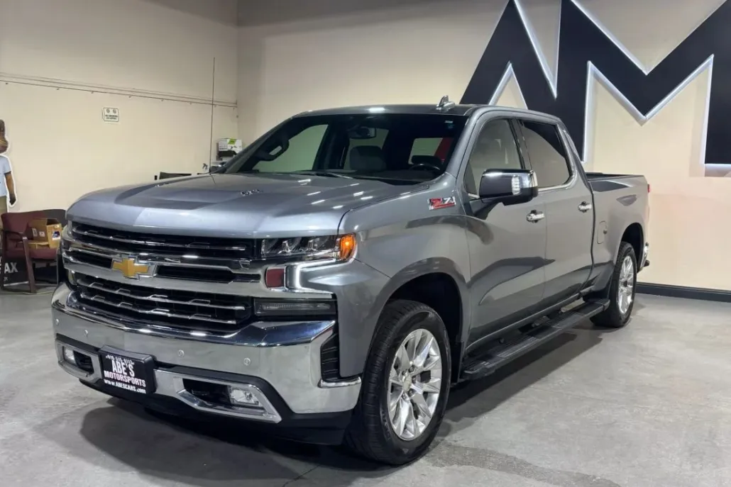 2019 Chevrolet Silverado 1500 LTZ photo 1