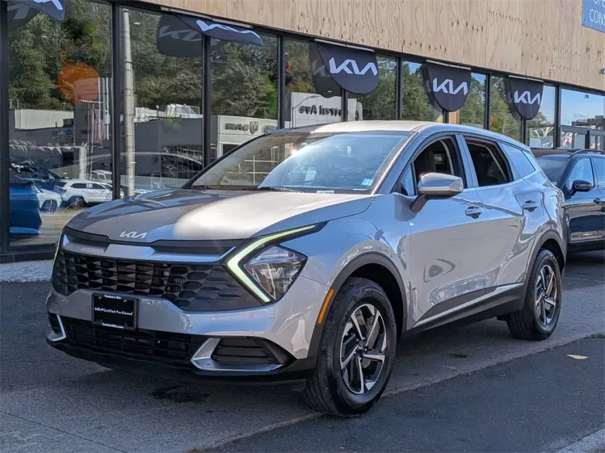 2023 Kia Sportage Hybrid LX photo 1