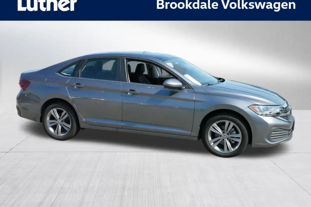 2024 Volkswagen Jetta SE photo 1