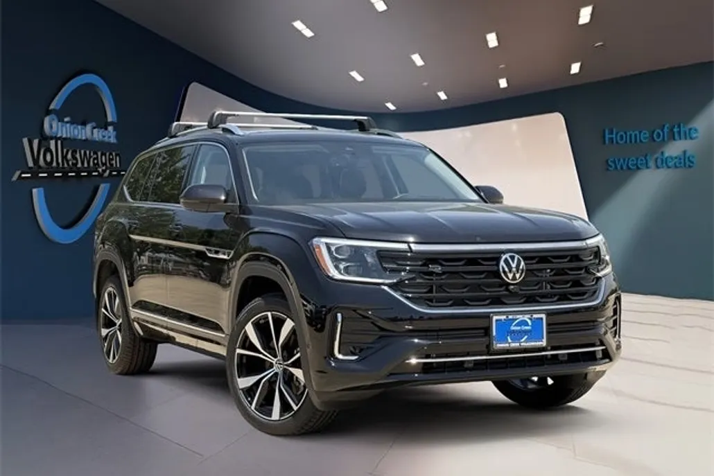 2025 Volkswagen Atlas SEL Premium R-Line photo 1