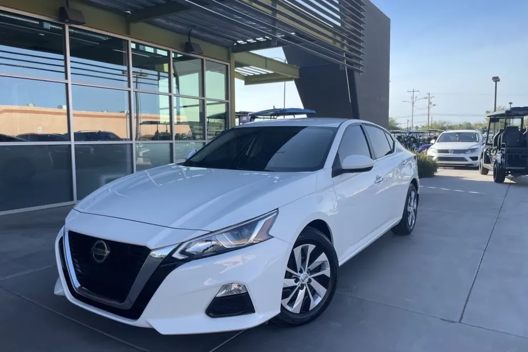 2020 Nissan Altima 2.5 S photo 1