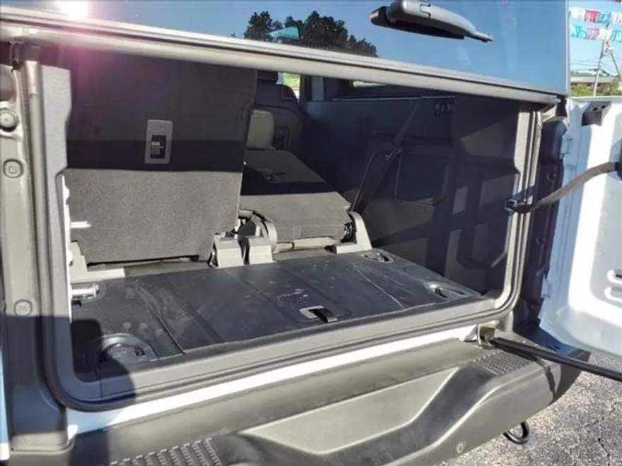 2024 Ford Bronco Badlands photo 4