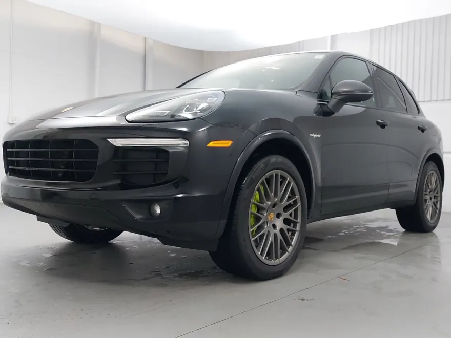 2018 Porsche Cayenne E-Hybrid S photo 1