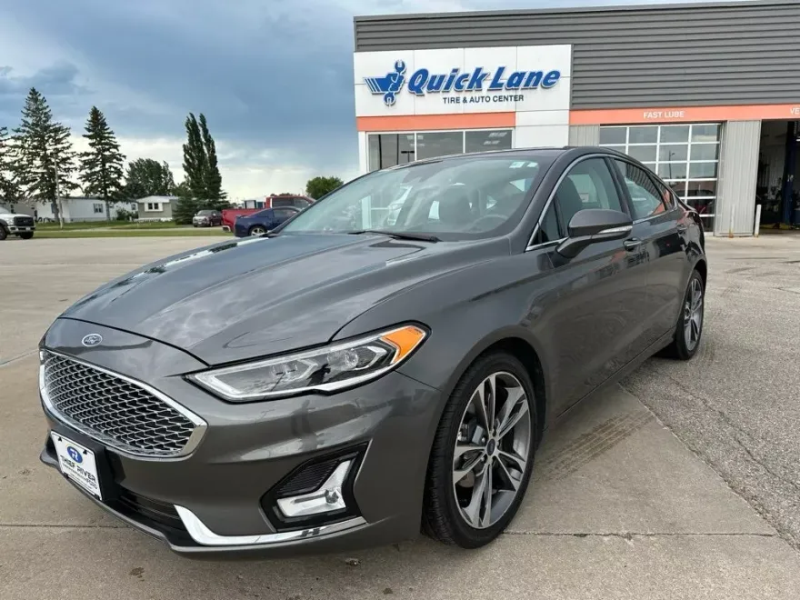 2020 Ford Fusion Titanium photo 1