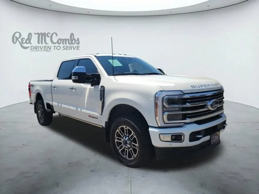 2024 Ford F-250 Platinum photo 1