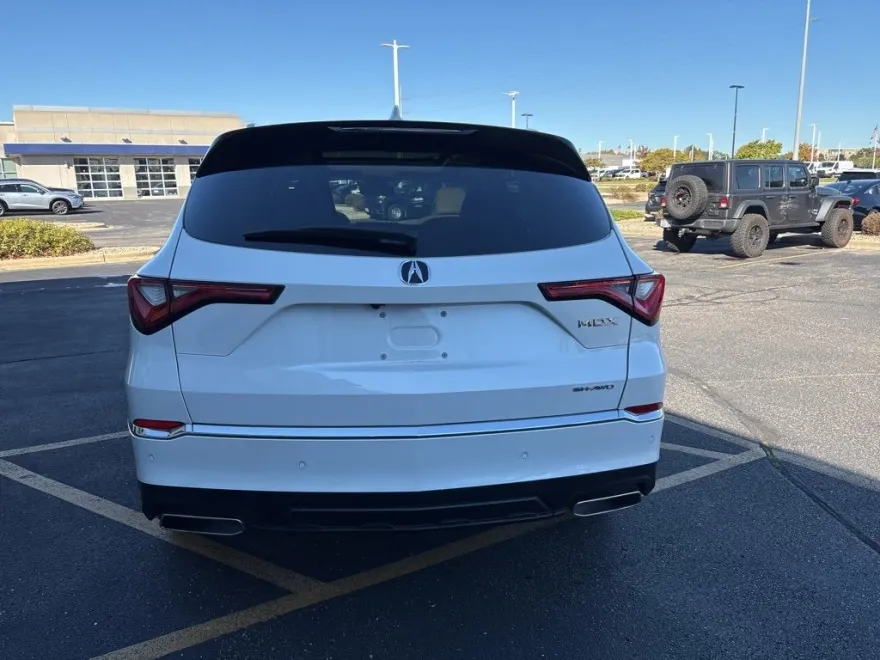 2022 Acura MDX Advance SH-AWD photo 1