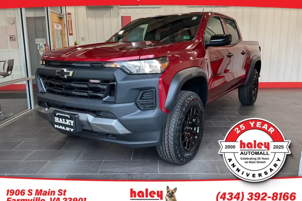 2026 Chevrolet Colorado Trail Boss photo 1