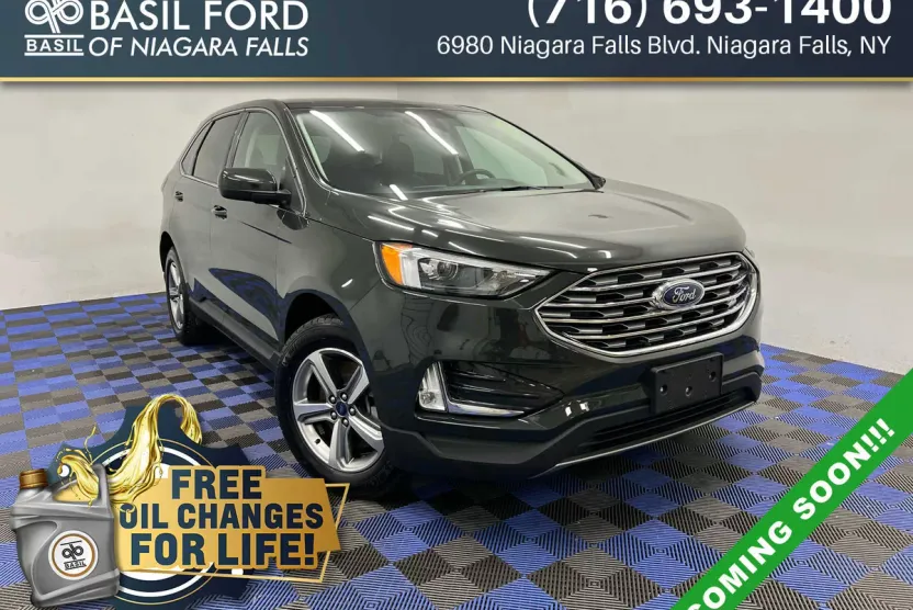 2022 Ford Edge SEL photo 1
