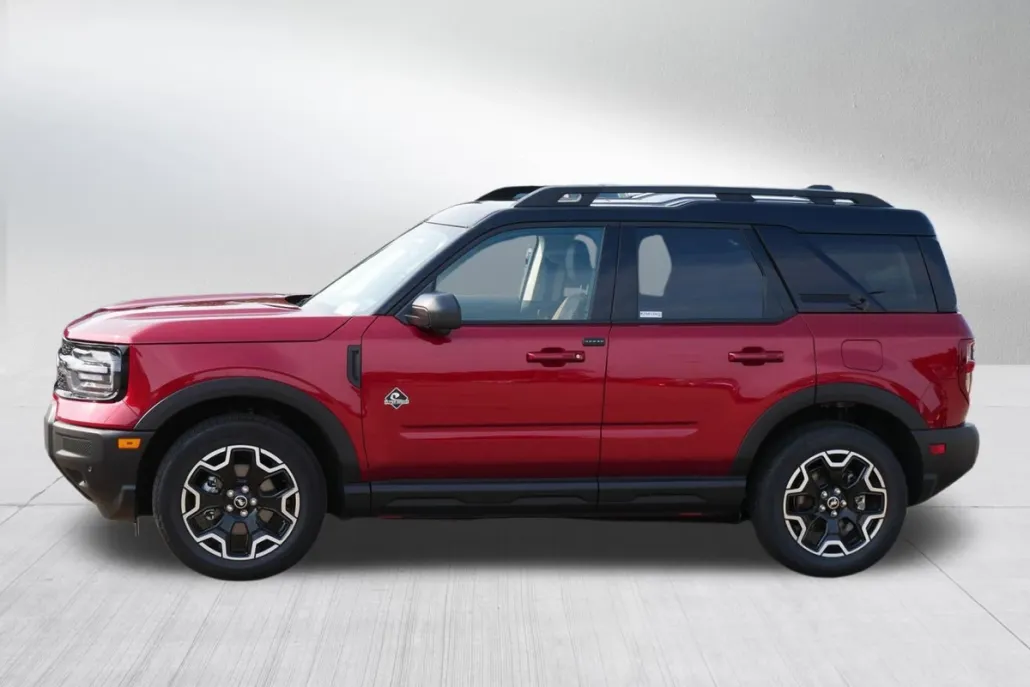 2025 Ford Bronco Sport Outer Banks photo 1