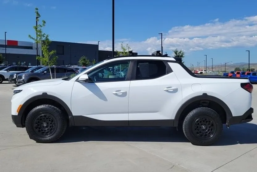 2023 Hyundai Santa Cruz Limited photo 1