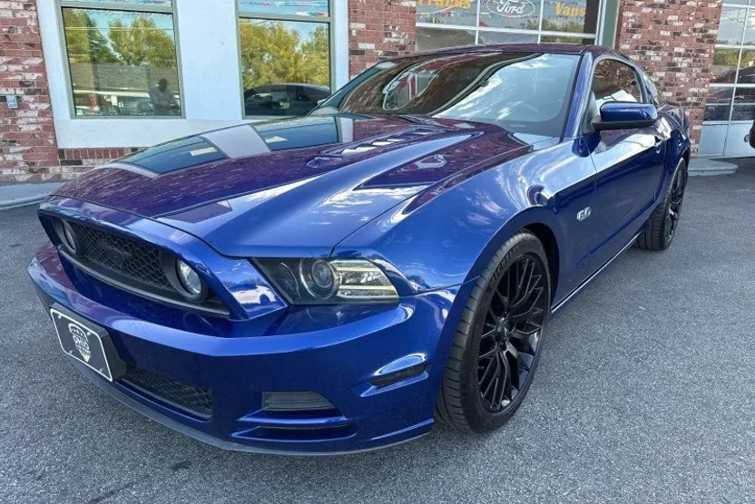 2014 Ford Mustang GT Premium photo 1