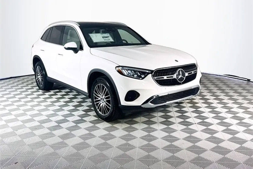 2026 Mercedes Benz GLC 300 4MATIC photo 1