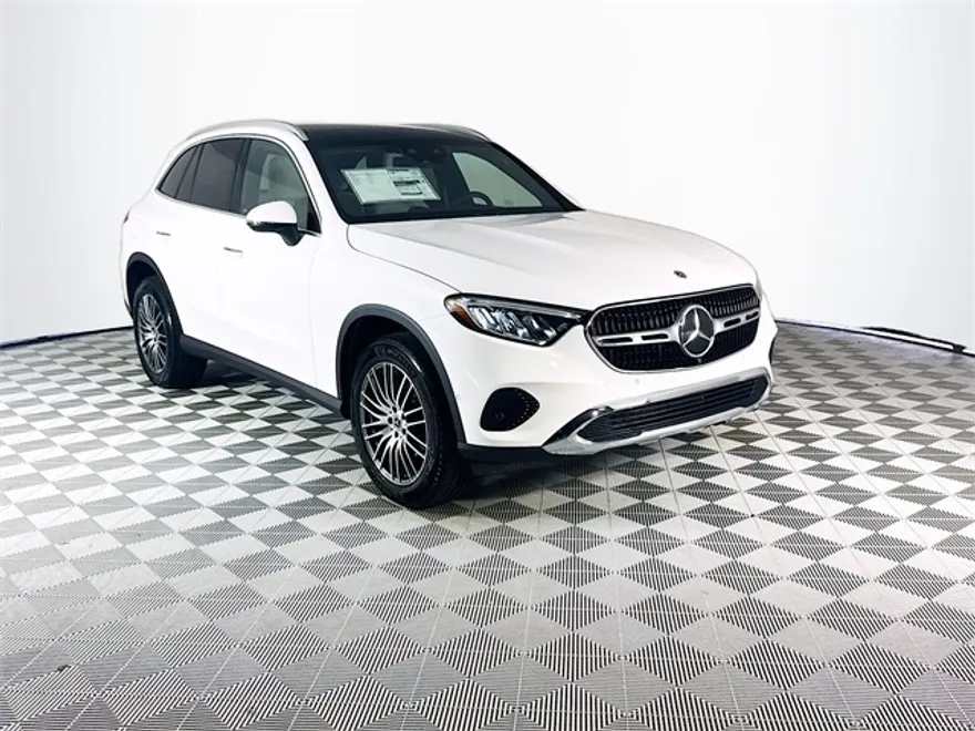 2026 Mercedes Benz GLC 300 4MATIC photo 1