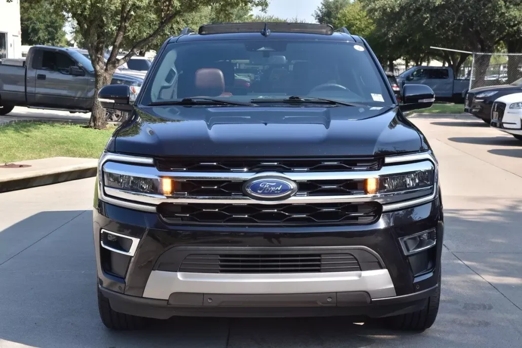 2024 Ford Expedition Limited photo 1