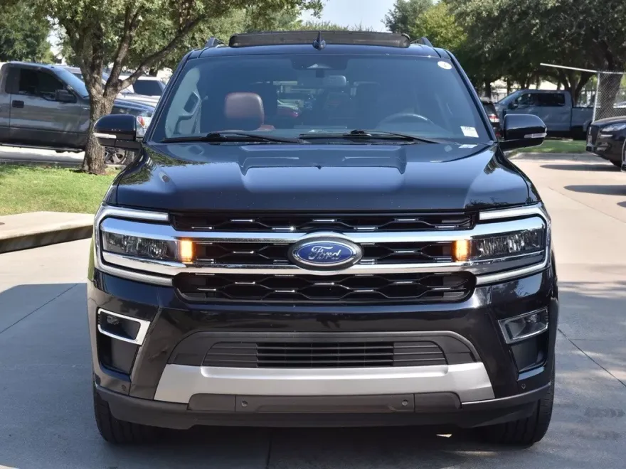 2024 Ford Expedition Limited photo 1