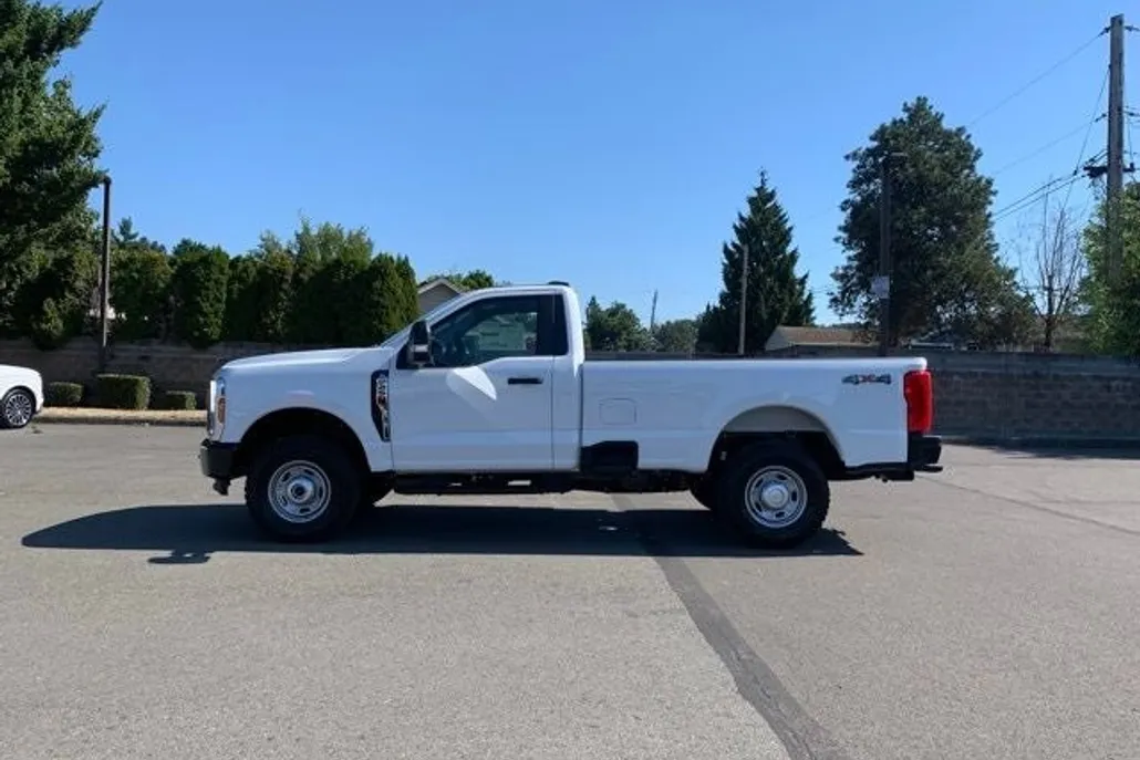 2026 Ford F-250 photo 1