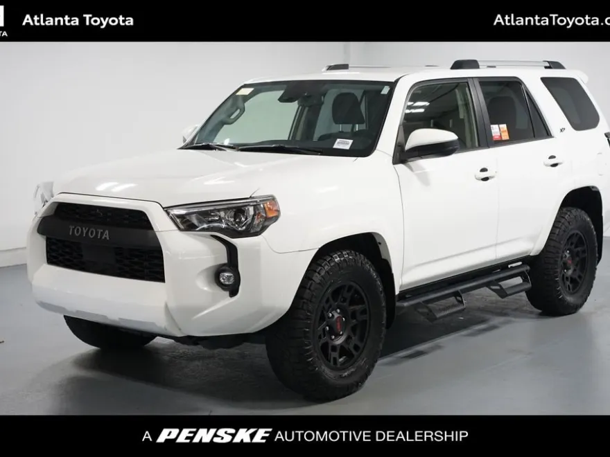 2023 Toyota 4Runner SR5 photo 1