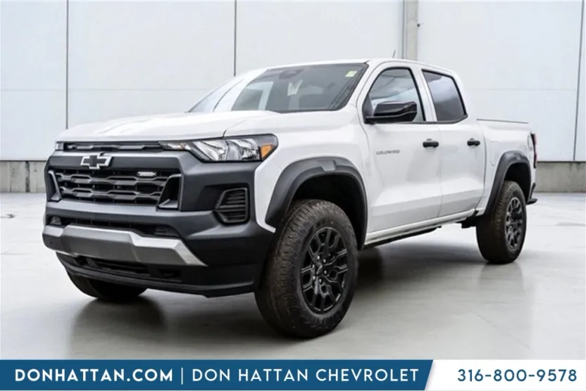 2026 Chevrolet Colorado Trail Boss photo 1