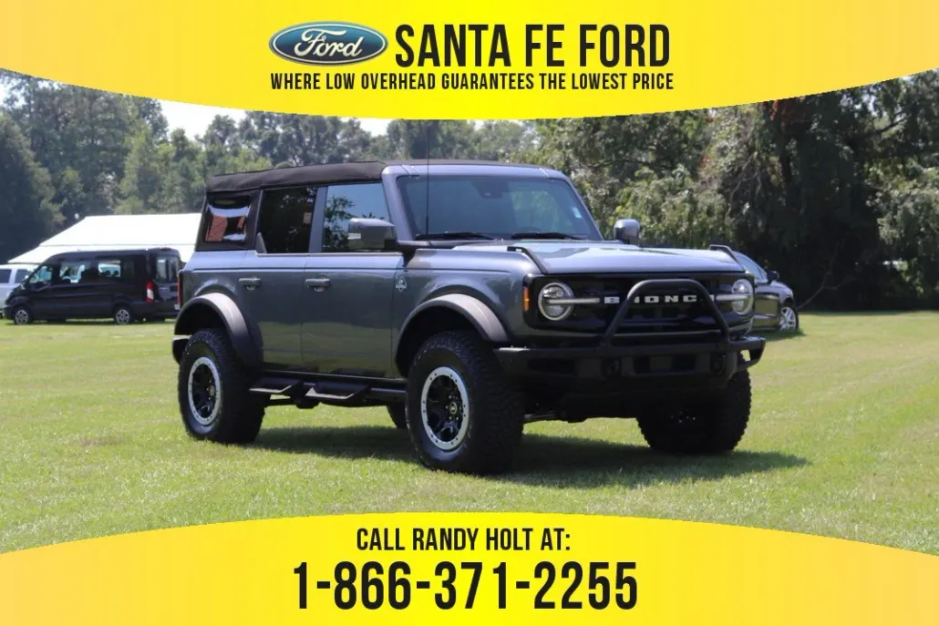 2024 Ford Bronco Outer Banks photo 1