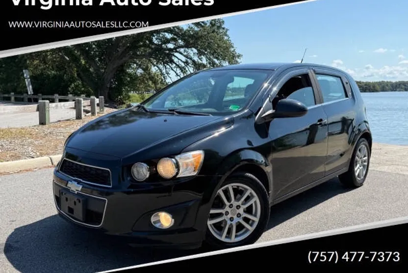 2012 Chevrolet Sonic LT photo 1