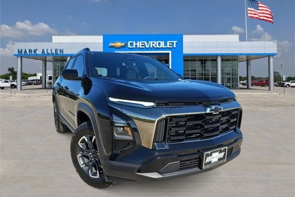 2026 Chevrolet Equinox ACTIV photo 1