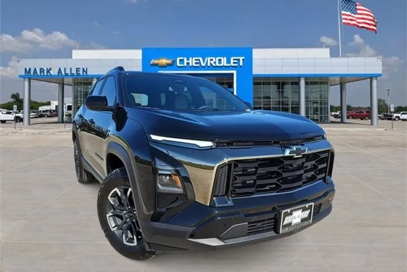 2026 Chevrolet Equinox ACTIV photo 1