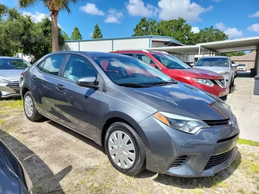 2016 Toyota Corolla Base photo 1
